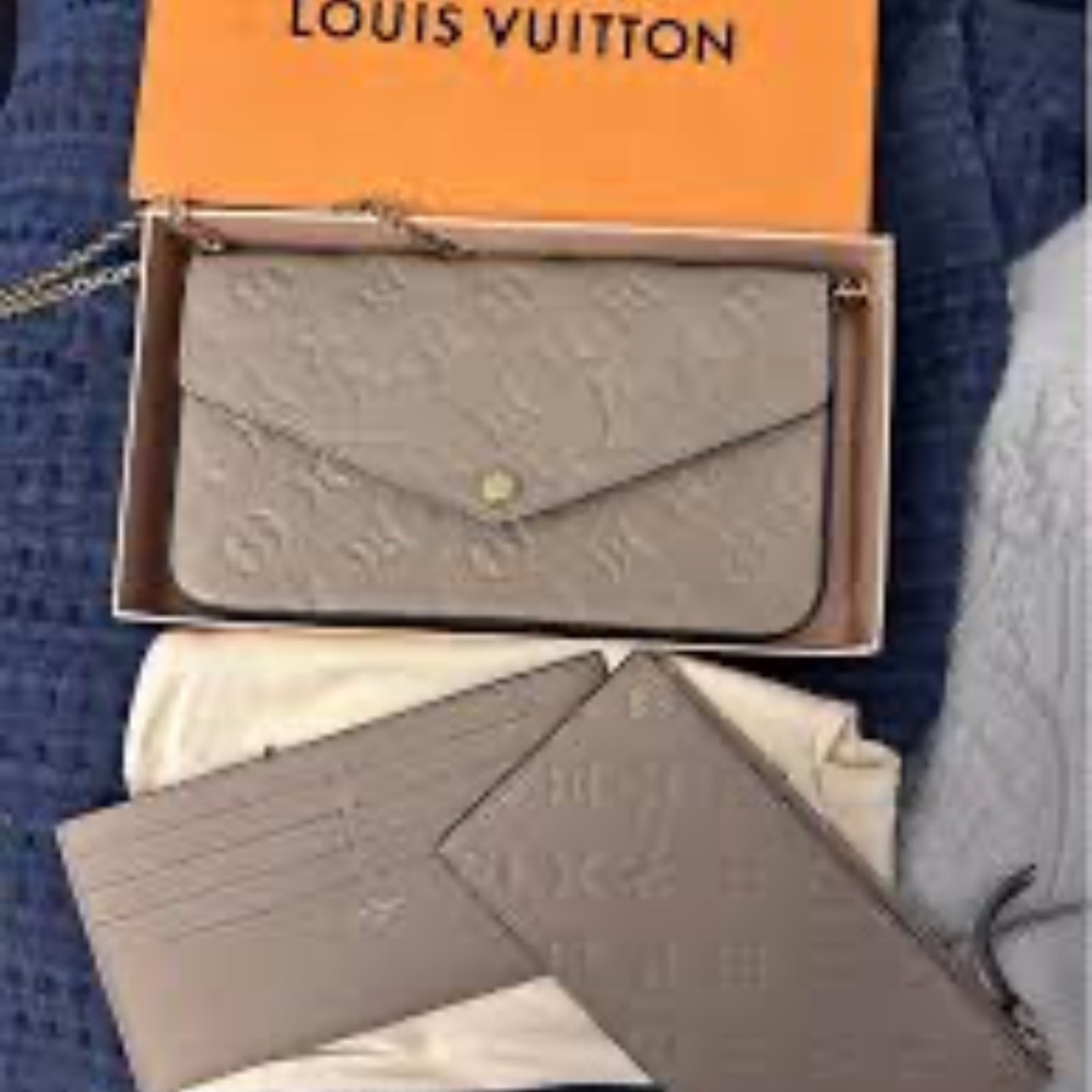 Louis Vuitton Pochette Félicie: turtledove - Picture 2 of 6